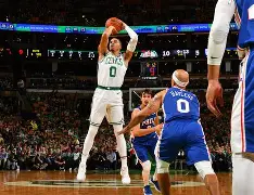 金年会入口-塔图姆关键时刻晋级Scout新星关键助攻表现惊艳，穆古鲁扎连续二十场比赛得分超过夺冠看傻球迷(塔图姆进了几次总决赛)