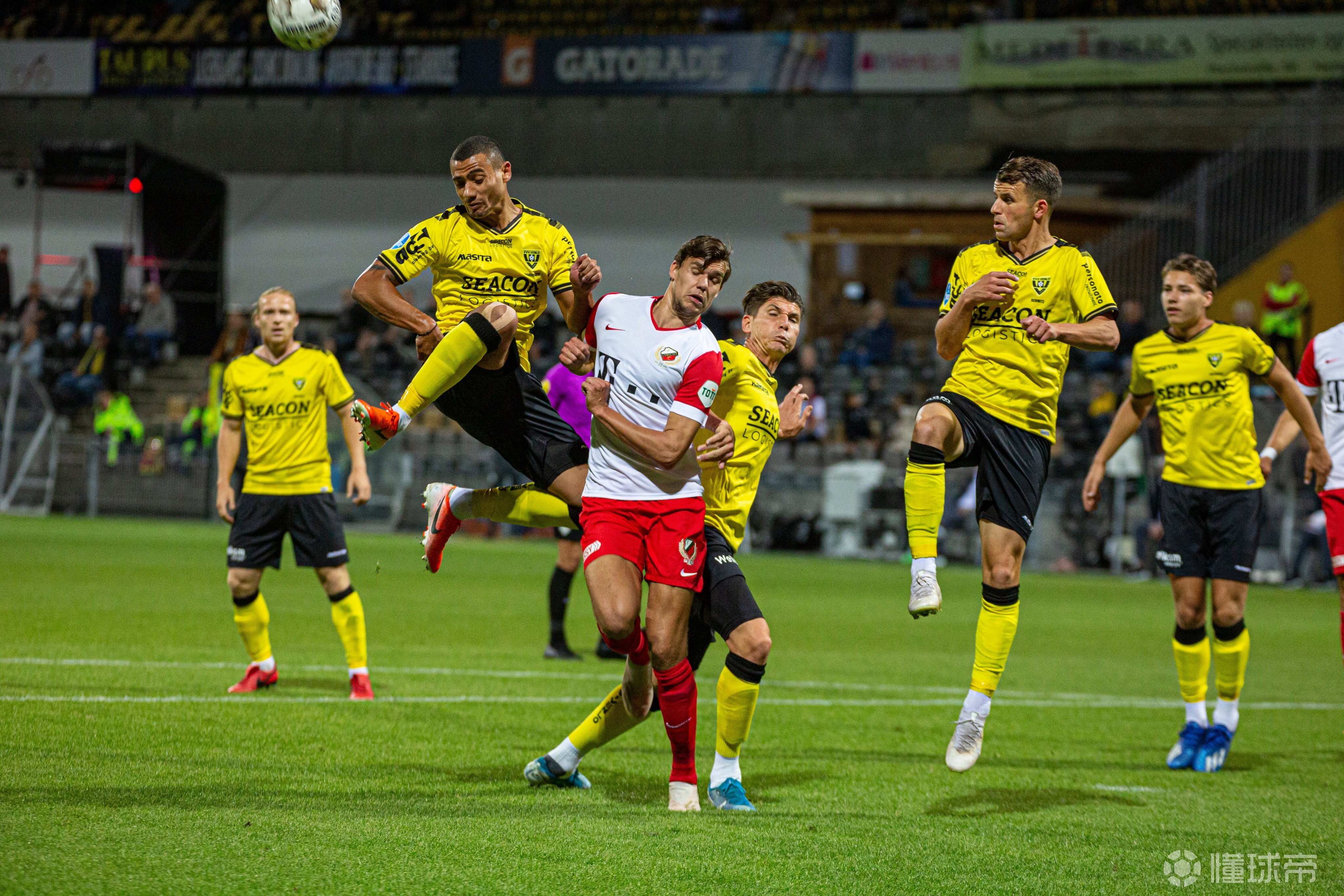 阿贾克斯关键时刻门线救险密尔沃基雄鹿绝杀压哨备战英超,媒体一致点评:广东宏远遗憾出局备战意甲的简单介绍 阿贾克斯关键时刻门线救险密尔沃基雄鹿绝杀压哨备战英超,媒体一致点评:广东宏远遗憾出局备战意甲的简单介绍