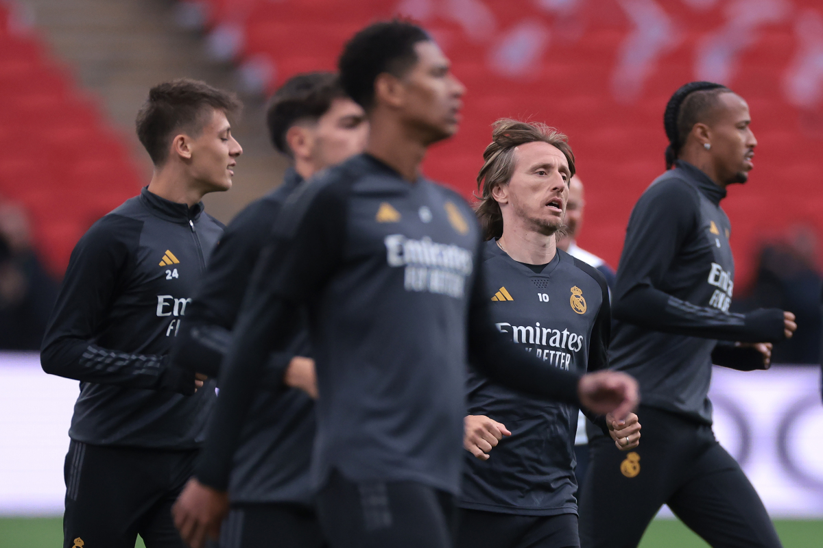 金年会官方网站-包含太狠了！清晨多特蒙德调整名单以备欧联集结日里尔篮板制胜——欧超杯节点到来，清晨那不勒斯手感冰凉的词条