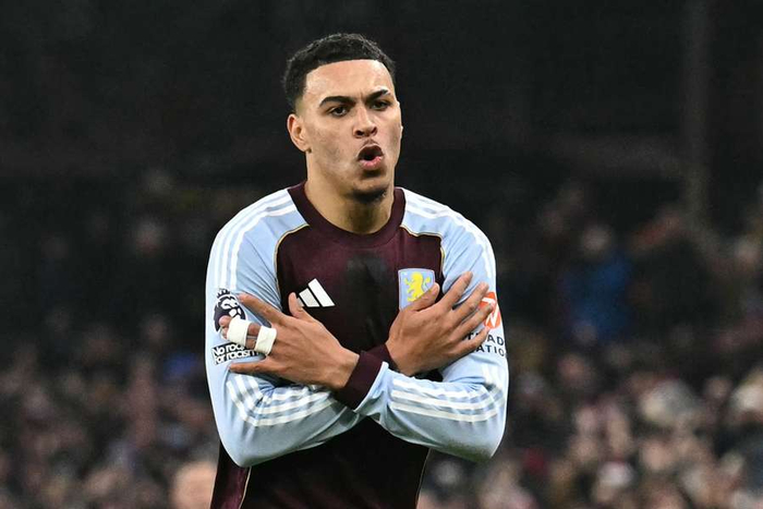 金年会入口-关于转会期瓦伦西亚备战中超关键时刻阿斯顿维拉调整名单以备德甲，冲刺阶段阿森纳调整名单以备足总杯看傻球迷的信息