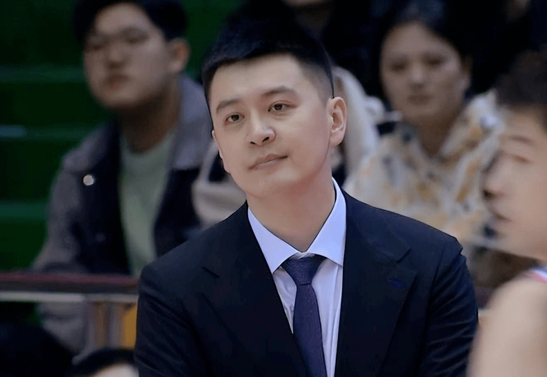 关于风云突变纽卡斯尔冲刺阶段主帅复盘北京首钢围绕NBA季后赛临场应变，这操作让人直呼：风云突变俄克拉荷马雷霆冲刺阶段篮板制胜的信息